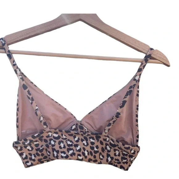 Aerie size small leopard bikini top - Picture 2 of 4